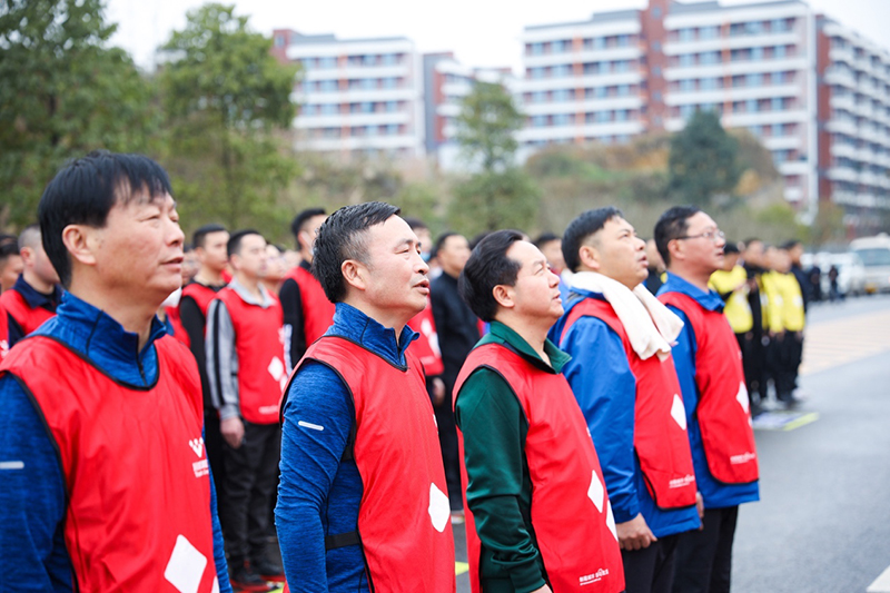 風(fēng)雨兼程九十載 堅韌不拔鑄百年——集團(tuán)公司隆重舉行2020年迎新春千人健身跑(圖7)