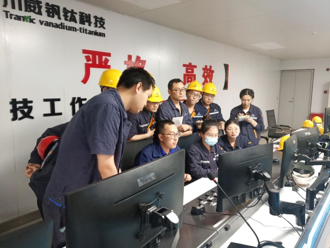 寶劍磨礪出 梅香苦寒來——釩鈦科技板材廠生產(chǎn)快速達(dá)產(chǎn)達(dá)效紀(jì)實(圖8)