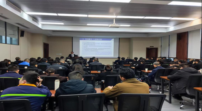 堅持內(nèi)功至上，強化基礎(chǔ)管理——集團組織開展QES管理體系標(biāo)準(zhǔn)培訓(xùn)(圖3)